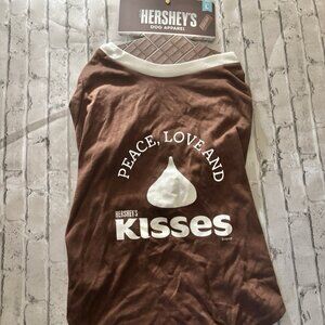 Hershey’s Brown Dog Shirt Size Large NWT